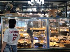 面包甜点陈列柜-东哥面包(江宁大润发店)