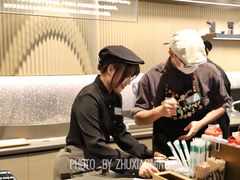 -星巴克臻选(上海合生汇1F店)