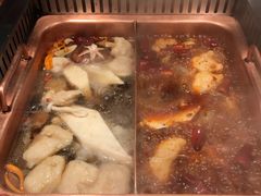 -老牌坊云南鱼豆花火锅(嵩山店)