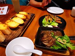 -hallch 好吃餐厅(全运村中央广场店)