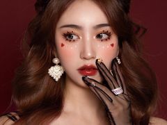 -金夫人化妆摄影职业培训学校