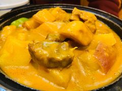 咖喱牛腩煲-明腾壹间茶餐厅(新都会花园广场店)