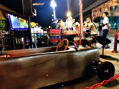 -席娜卡琳火车铁道夜市