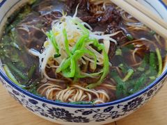 -镇南锅盖面馆(解放路店)