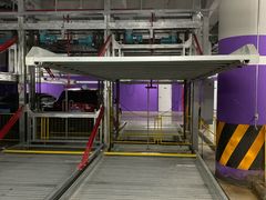 -白玉兰广场停车场