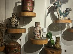 -Cuc Gach Quan Restaurant