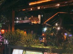 -城墙外BAR