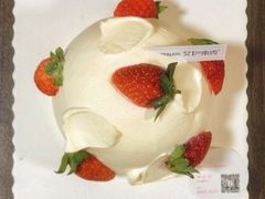草莓炸弹-艾加柒克蛋糕茶歇甜品台(春熙路店)