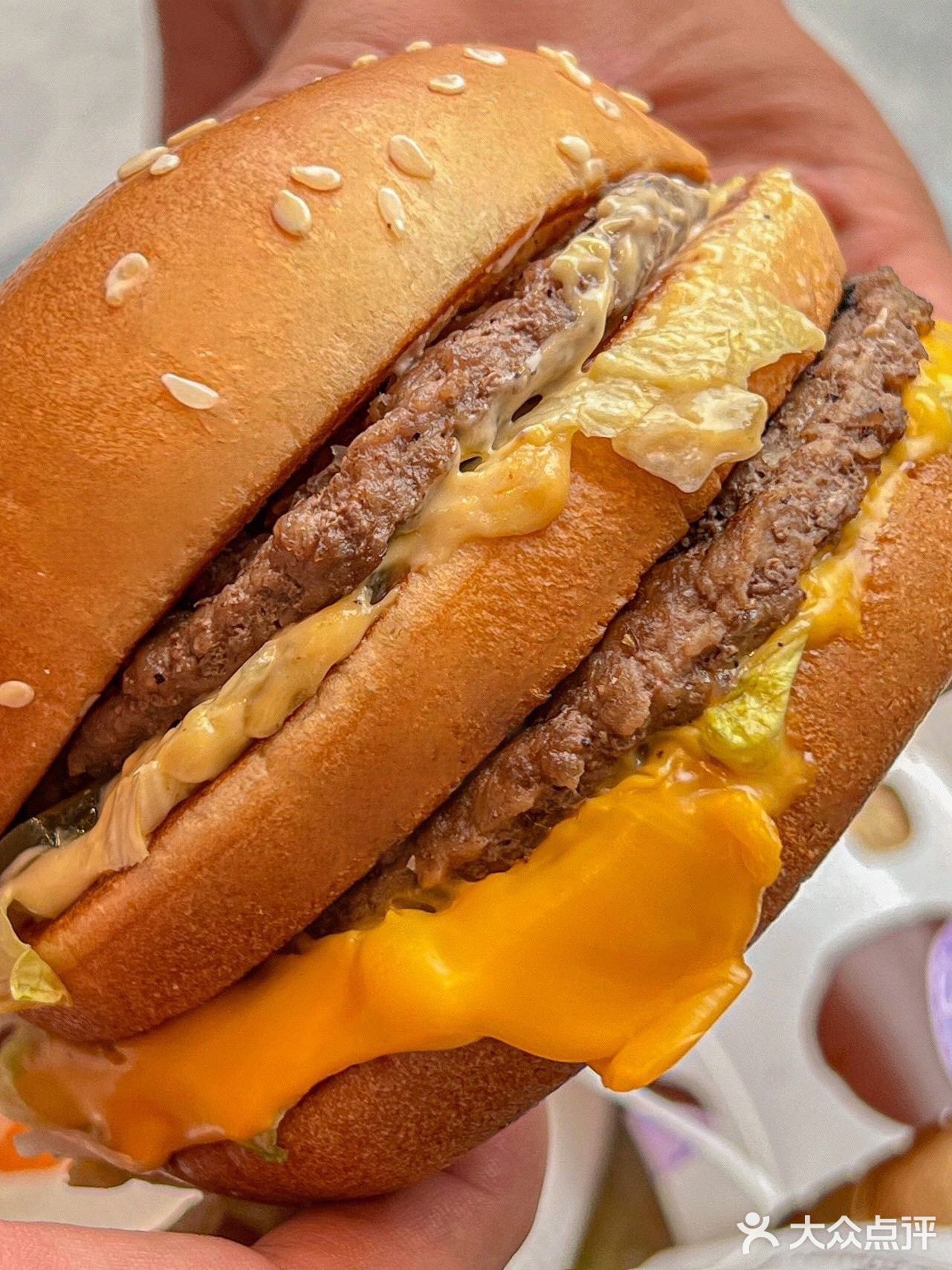 只有这样的🍔才能称之为我心中的汉堡之王！！