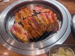 -明洞阿姨·韩式酱蟹烤肉·创意料理(三元桥店)