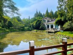 -上海怡沁园度假酒店