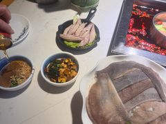 -二荆条·蜀鲜汇城市森林火锅