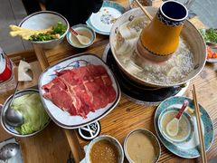 -毛辣果·贵州红酸汤牛肉火锅(西单店)