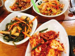 -牛信亭韩国料理·炭火烤肉(紫藤路店)