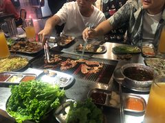 -马路牙子地桌烤肉(工体店)