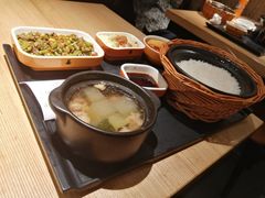 -谷田稻香·砂锅菜(川沙百联店)