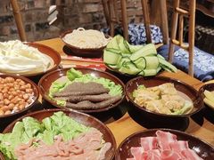 现杀牛蛙-壹兆圆重庆火锅手工炒底料(长白格林玫瑰湾店)