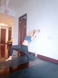 -Yvon yoga 瑜伽·精准体态管理中心