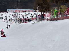 -大别山南武当滑雪场