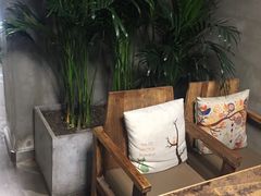 -HIGH FIVE哈福手工汉堡(桂林路店)