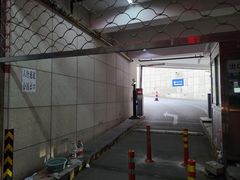 -零点广场-停车场