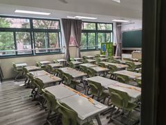 -上海上外静安外国语小学