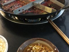 -岗上渣渣老火锅(两路口店)