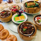 特色大餐包差不多每桌都点，特价