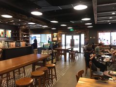 大堂-星巴克臻选(青岛麦凯乐分店)