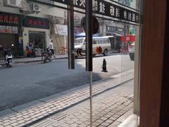 -爱脊康新中式推拿(江汉路步行街店)