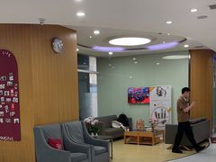-雅悦齿科(顾村公园店)