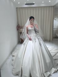 -拉瑞娜LaReine婚纱礼服高级定制