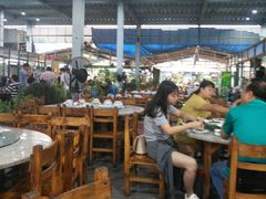 大堂-四川小胡子海鲜(丁村万人海鲜广场店)