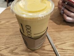-星巴克臻选(华堂·新辰汇店)