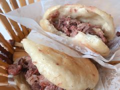 -闫家驴肉老店(华电一校店)
