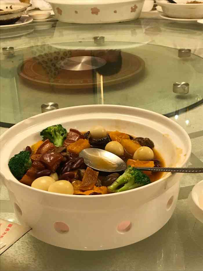 黄埔华苑酒家(天河东路店)-"帮衬了七八年了,实惠!