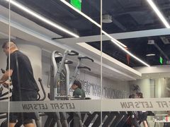 -乐刻运动健身精品馆(览秀城店)