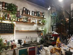 -84那年咖啡馆(李沧万达店)