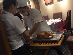 -湖庭壹品鸭王·传统北京烤鸭·别墅私房菜·庭院宵夜(江宁店)