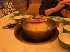 -润园四季椰子鸡火锅(卓越INTOWN店)
