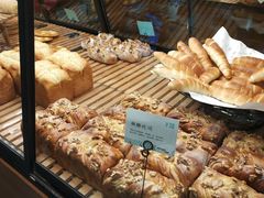 -Dough&Joe团憩(瑞虹天地月亮湾店)