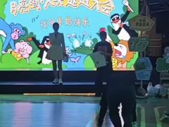 -瑞虹新天地月亮湾