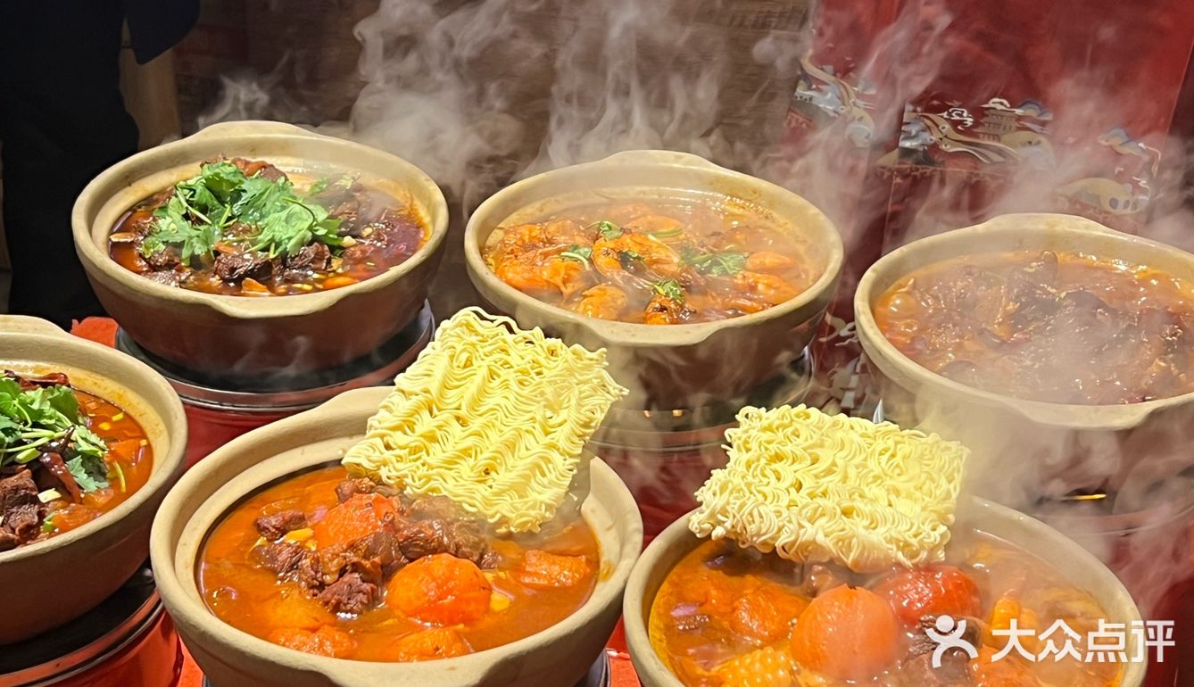 范翔我真是开到哪吃到哪 任何新店都不会错过!