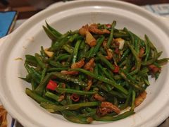 -小菜园新徽菜(宜兴八佰伴店)