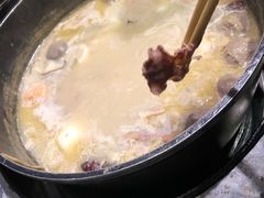 -三人行骨头王火锅(长寿店)