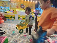 -弘阳·未来世界(弘阳广场店)