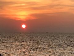 -Sunset Bar(丹绒亚路香格里拉店)