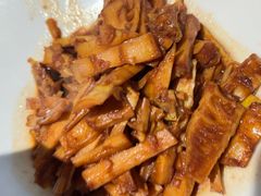 -新白鹿餐厅(滨江银泰店)