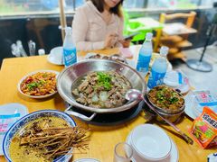 -大众跷脚牛肉馆·非遗传承单位(峨眉山店)