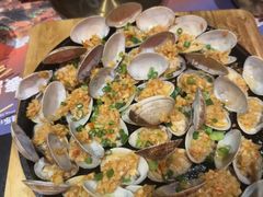 -何师烧烤Pro ·江湖川菜·小龙虾·精酿(太古里旗舰店)